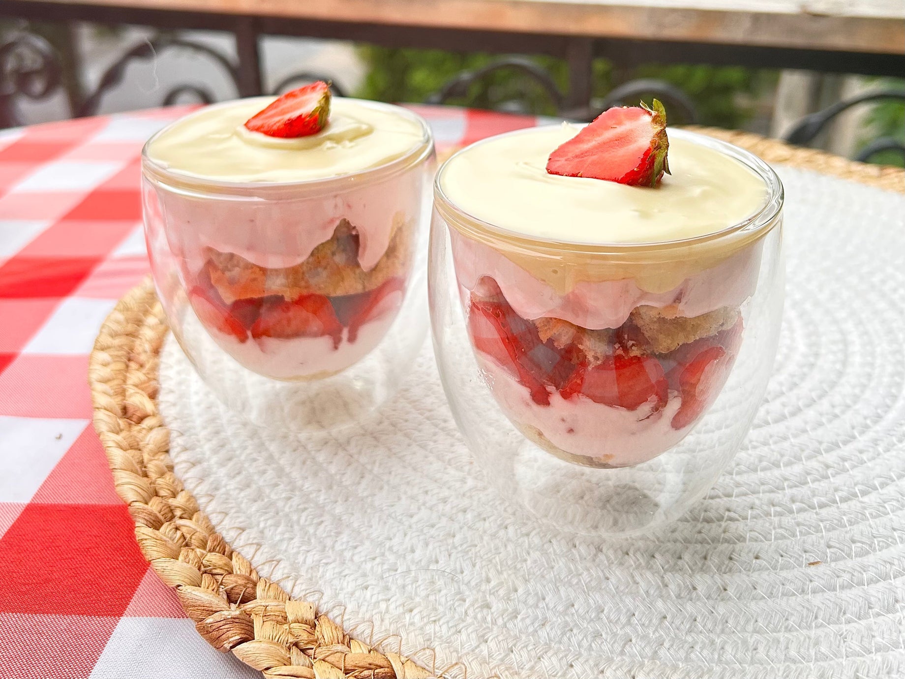 Tiramisu au panettone aux fraises confites de Viva panettone