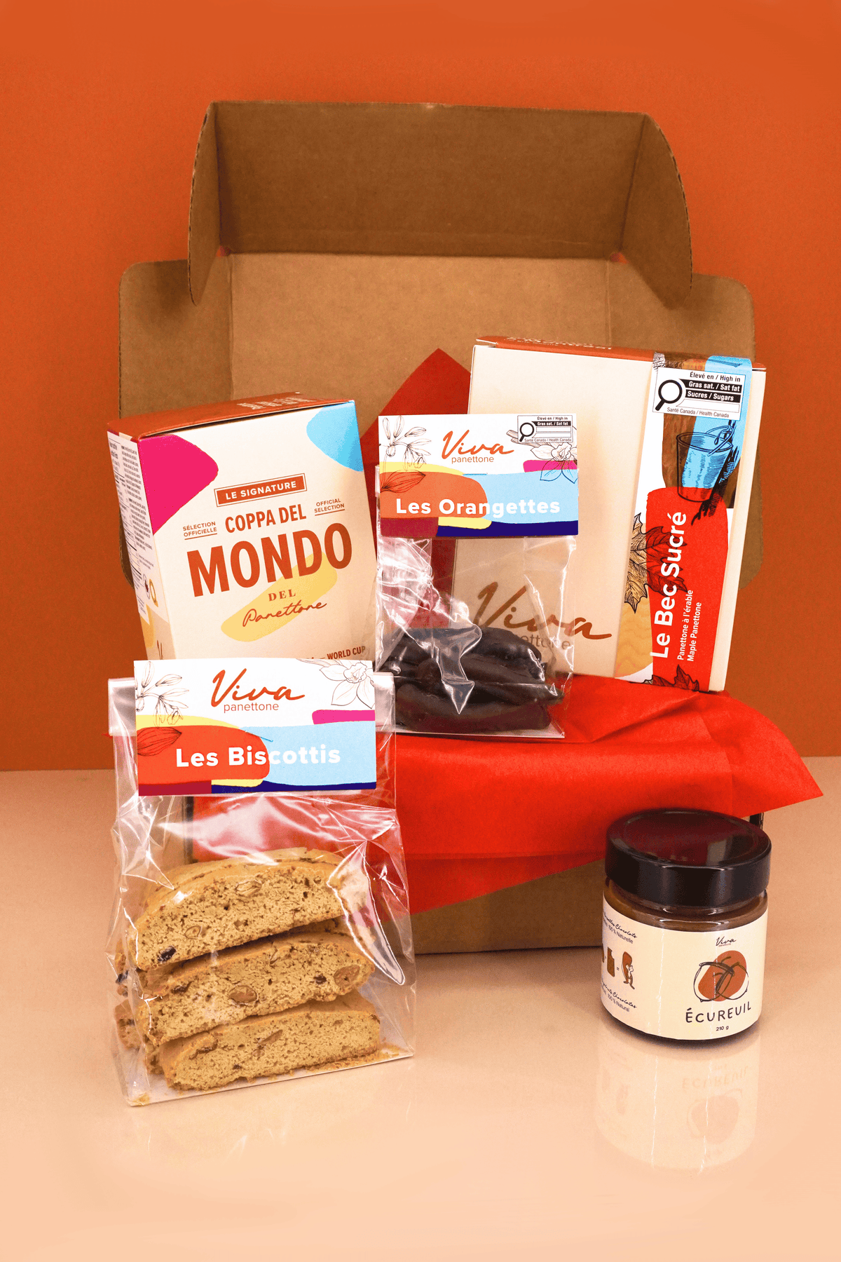 Coffret cadeau corporatif grand format : panettone, tartinade, biscotti, orangettes et fruits confits