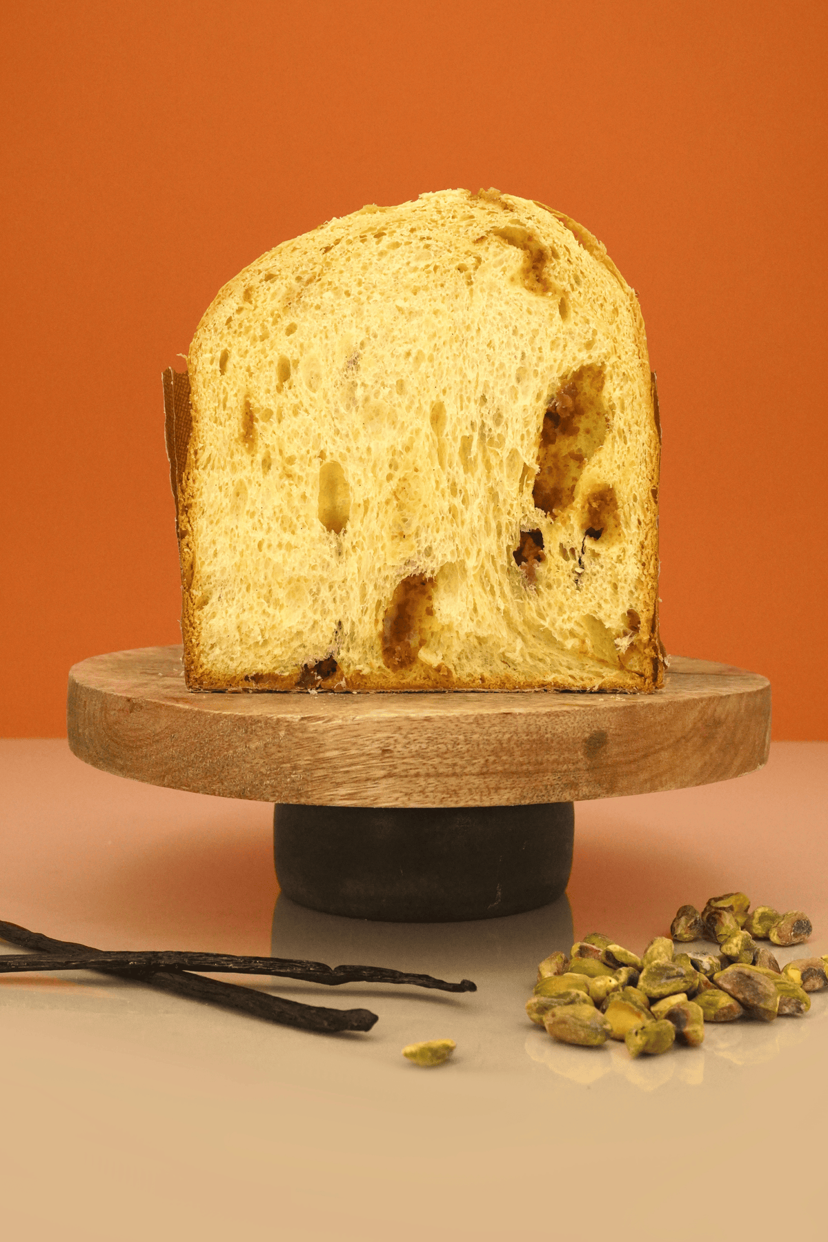 Panettone Le Pistache tranché avec pistaches et gousses de vanille